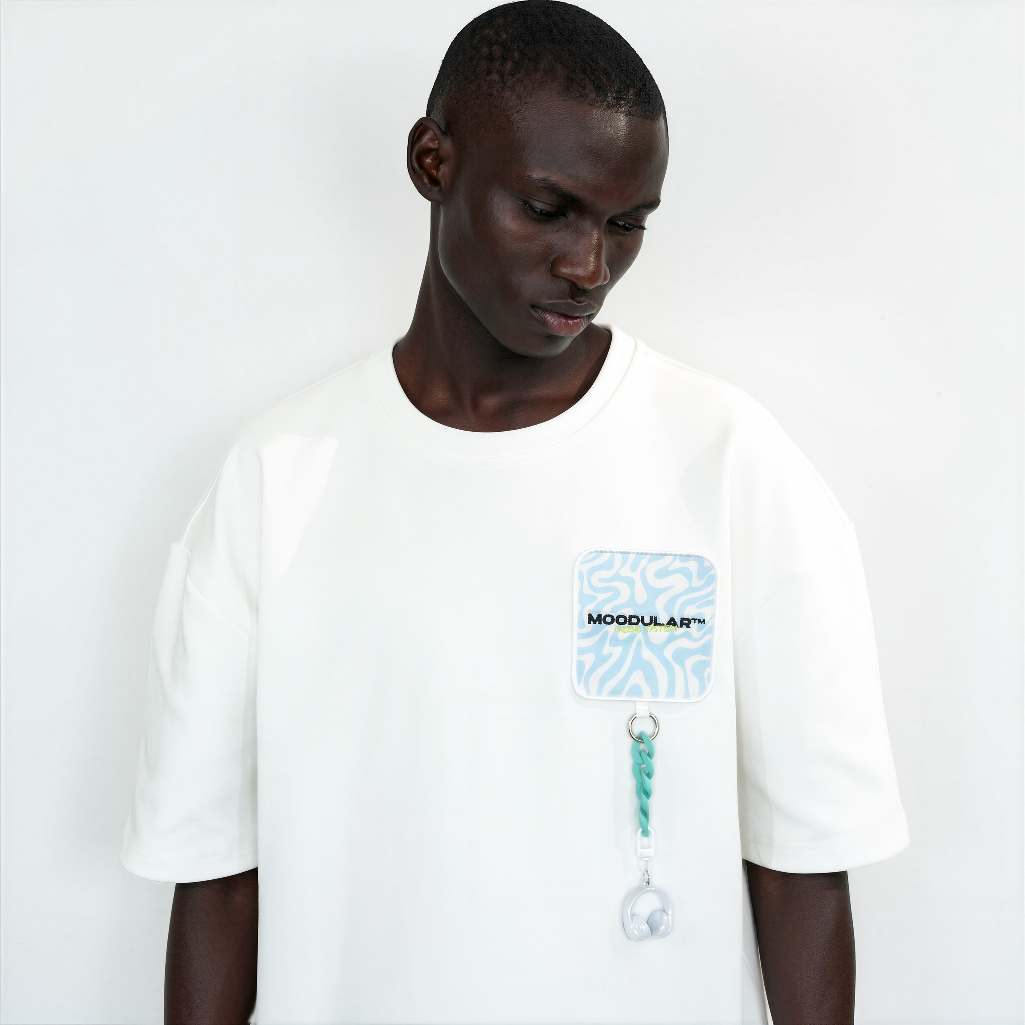 SOUND [WHITE]